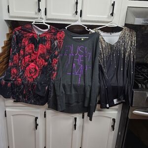 3 Womens Tops, Fit Size Medium